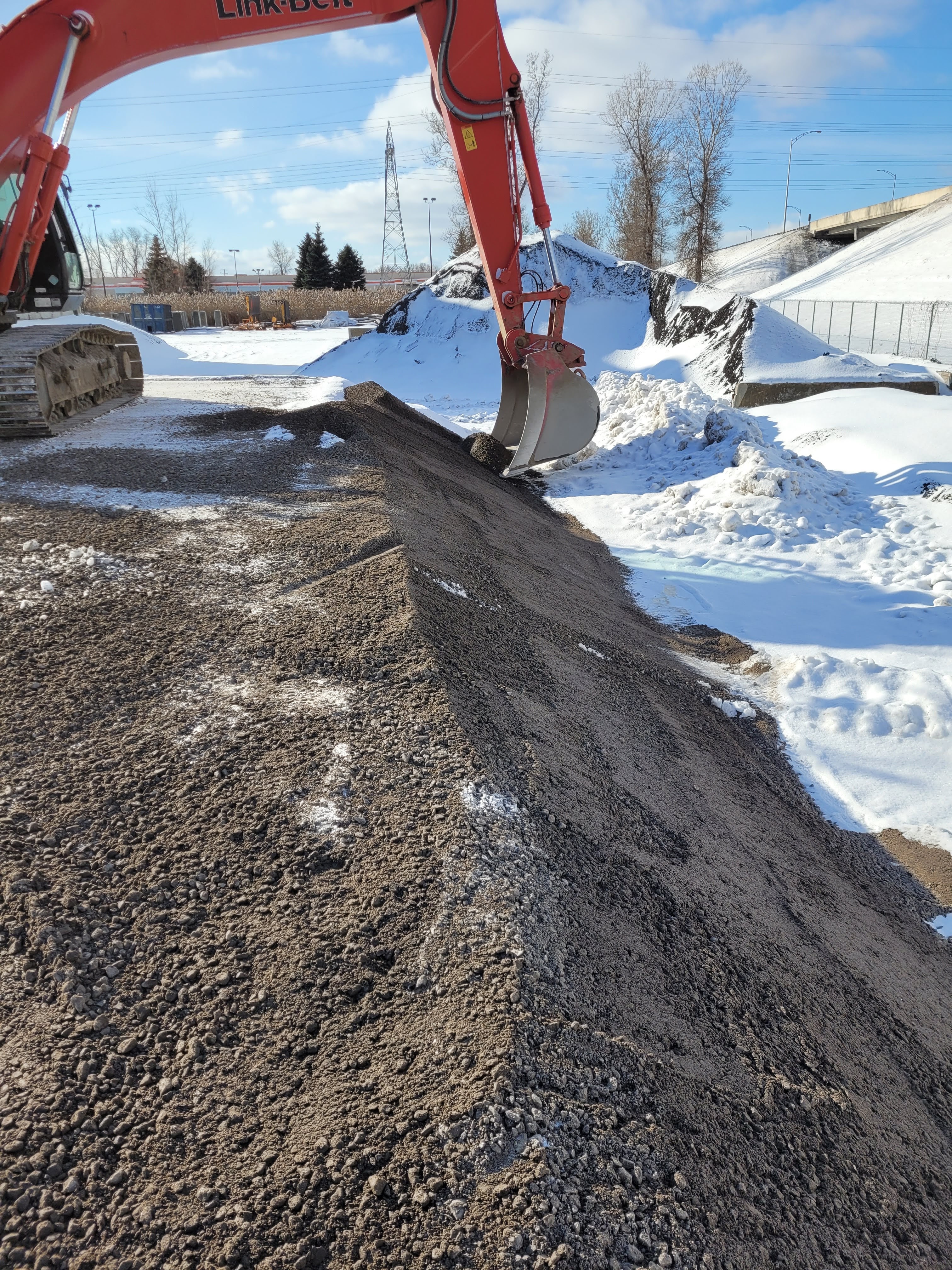 MTQ Entrepôt - Image 1